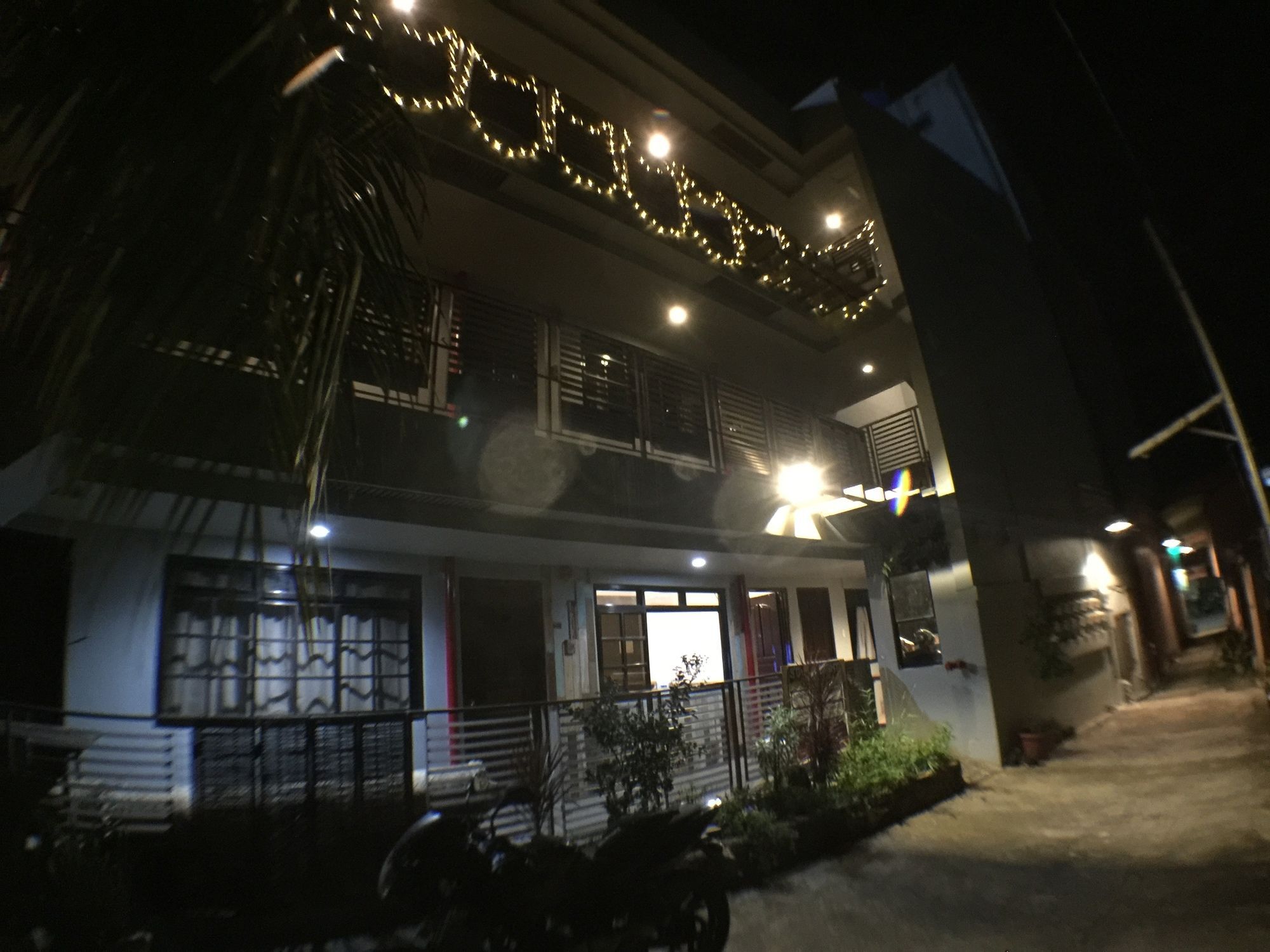 Starry Night Pension - Hostel Puerto Princesa Екстер'єр фото